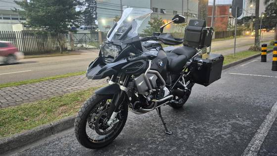 BMW R 1250 GS ADVENTURE TRIPLE BLACK BMW R 1250 GS ADVENTURE TRIPLE BLACK